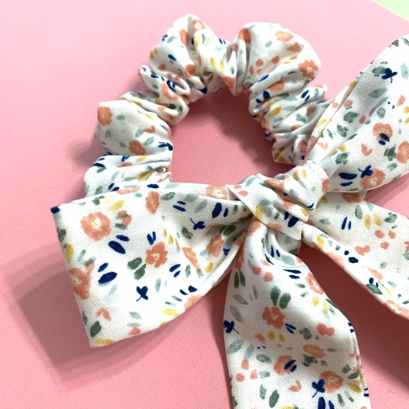 Handmade Long Bow Hair Scrunchie - Picture 2 of 5
